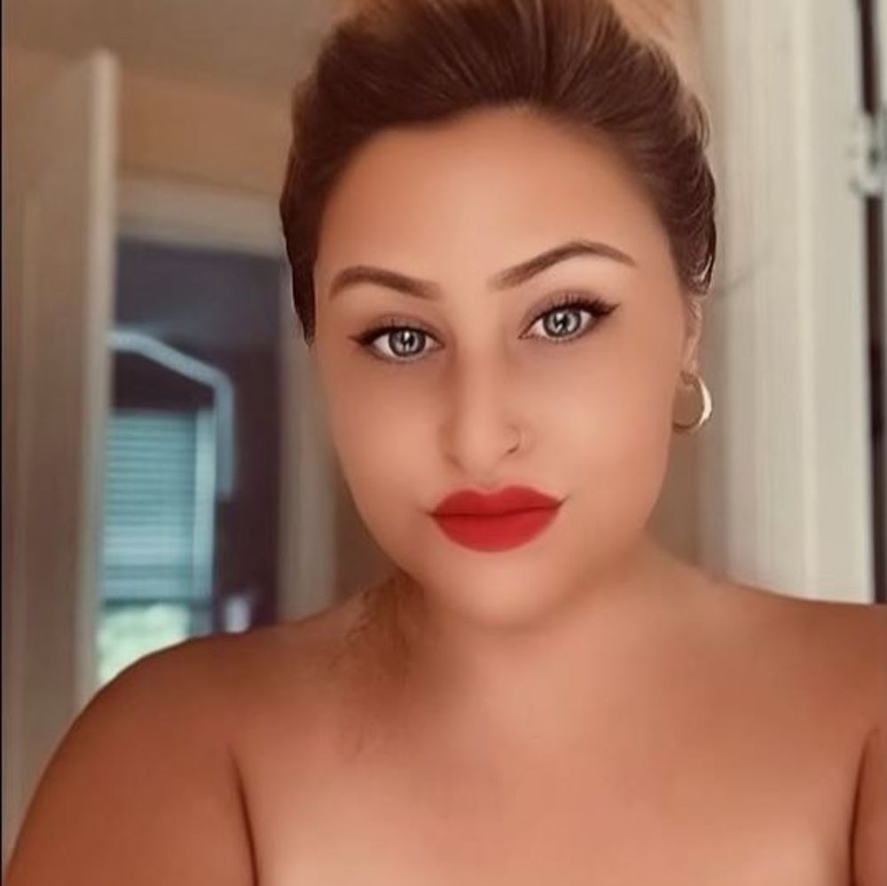 Meet your Posher, Kelc